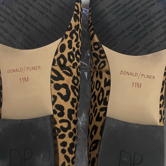 Donald J Pliner Genuine Leopard Calf Hair Loafer - Picture 14 of 16